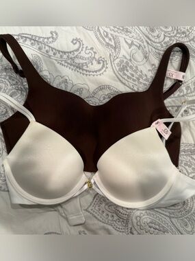 Victorias secret bra bundle / set size 32b and XS